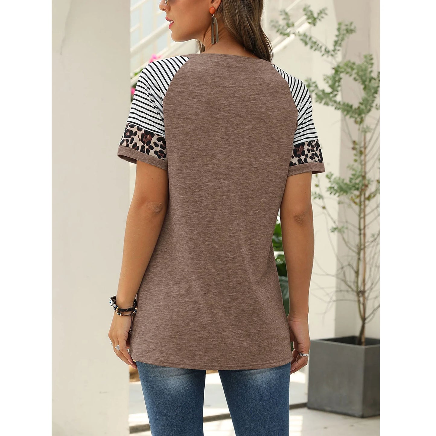 Womens T Shirts Short Sleeve Striped Summer Tops for Women Color Block Leopard Print Tunic Shirts Casual Comfy Tops Khaki